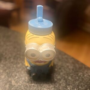 Minion Character Water Bottle. Universal Studios. Excellent condition